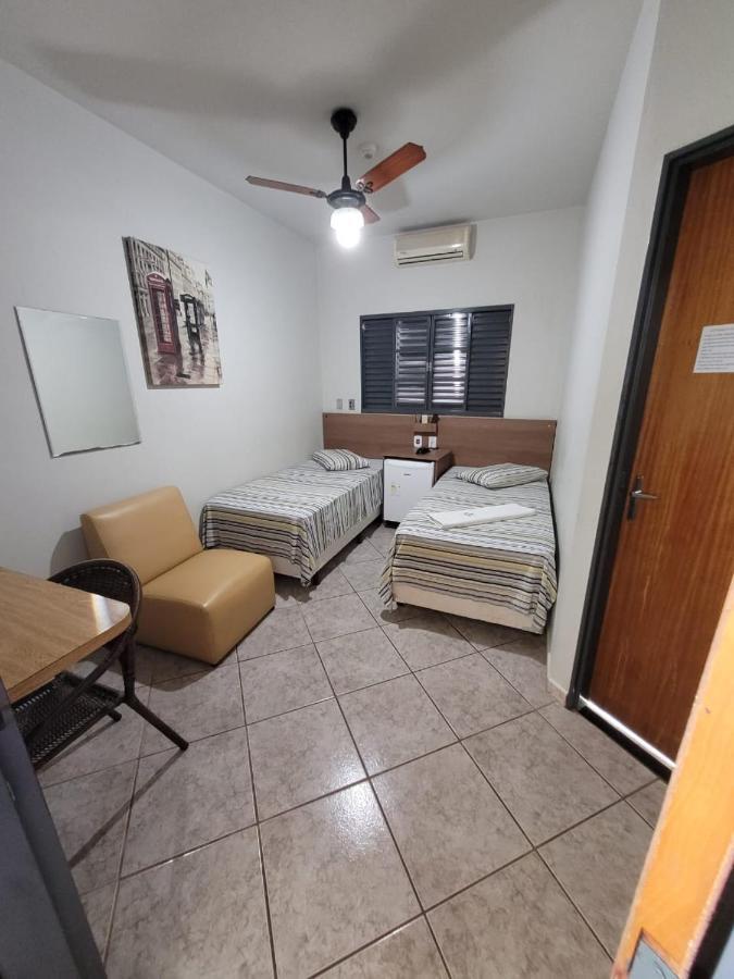 Hotel Graunas São Carlos Buitenkant foto