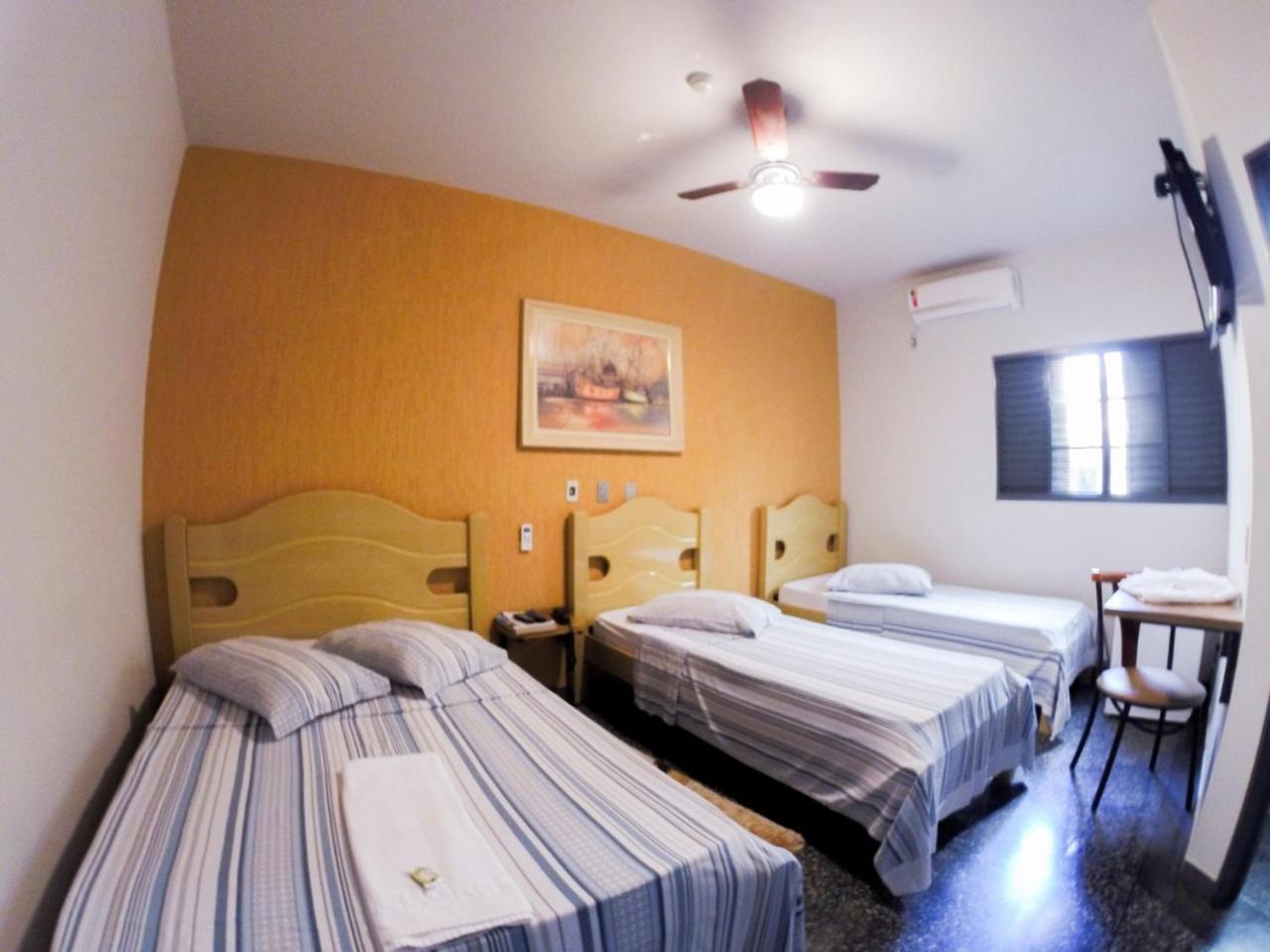 Hotel Graunas São Carlos Buitenkant foto